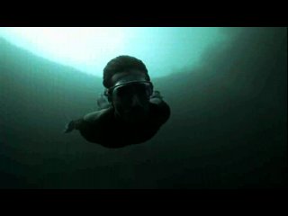 freediving - jump into the abyss